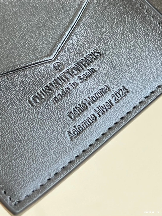 WIS PASSPORT COVER-10*14*2.5CM Vuitton Louis 0715